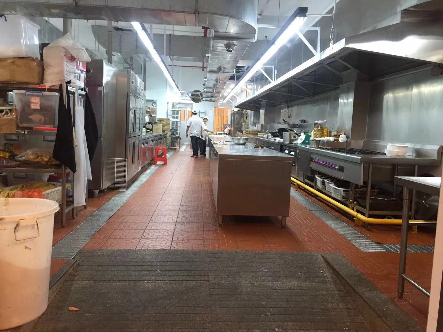 广东省广州雍隆厨房设备厂家订制不锈钢厨具加工及安装施工